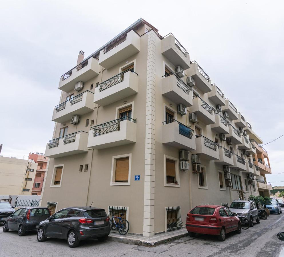 Alcyone Studios And Apartments 伊拉克利翁 外观 照片